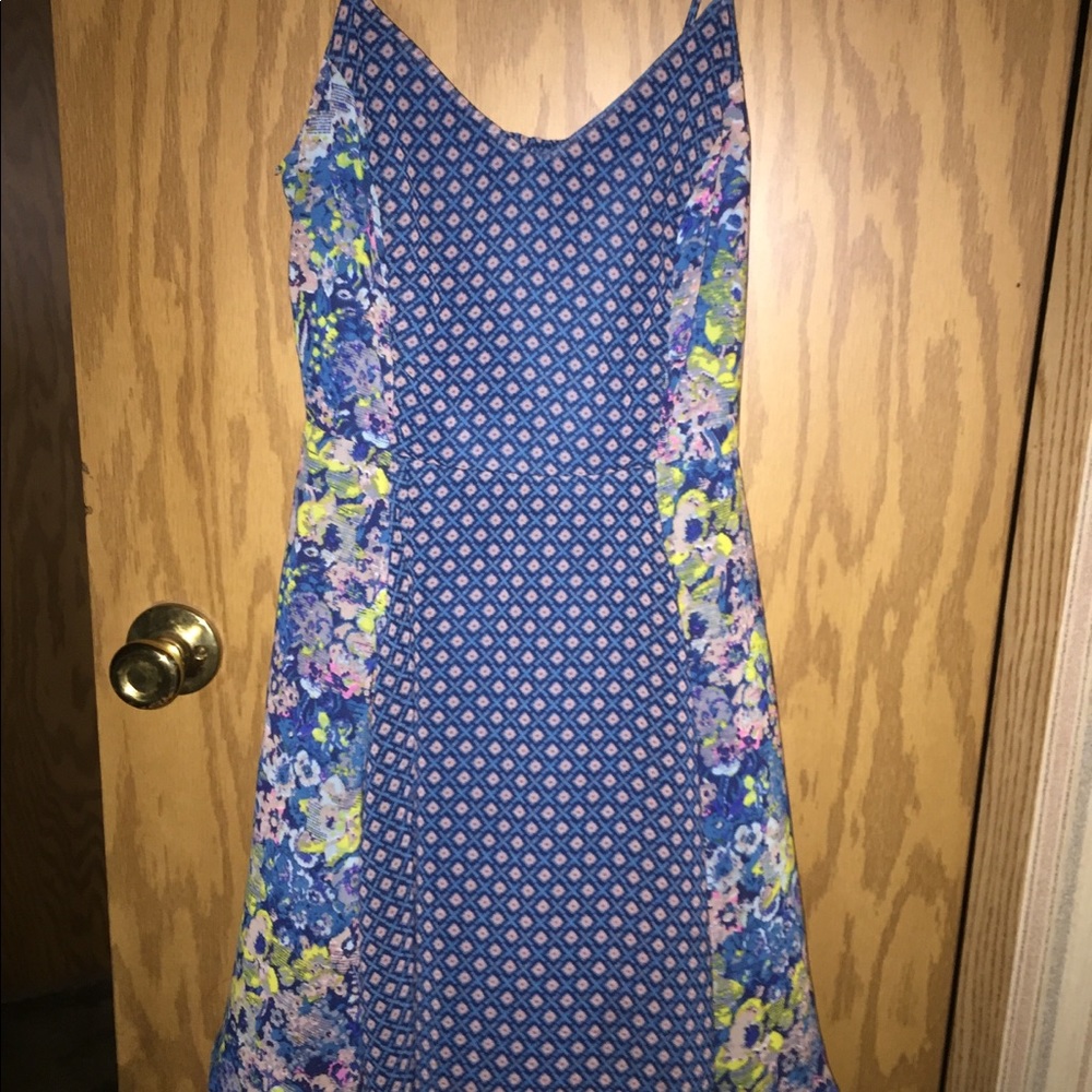 Woman’s size small summer dress